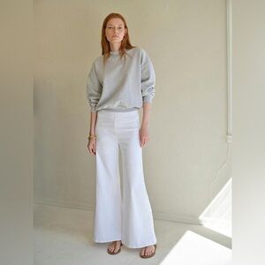 Frame White Jet Set Flare, BNWT, size 2 (Waist 30-34)